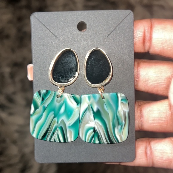 ~SOLD~ - Picture 4 of 4